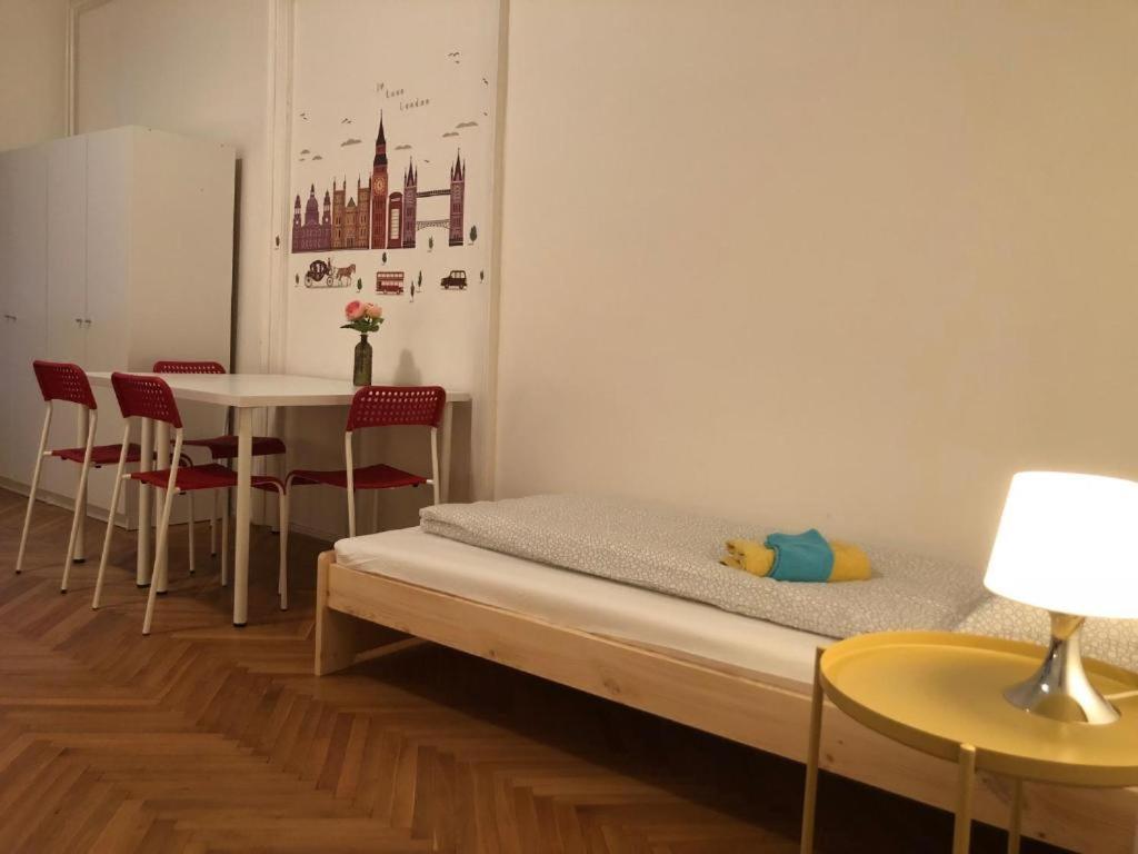 Apatrhostel Brno Extérieur photo