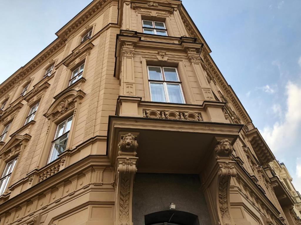 Apatrhostel Brno Extérieur photo